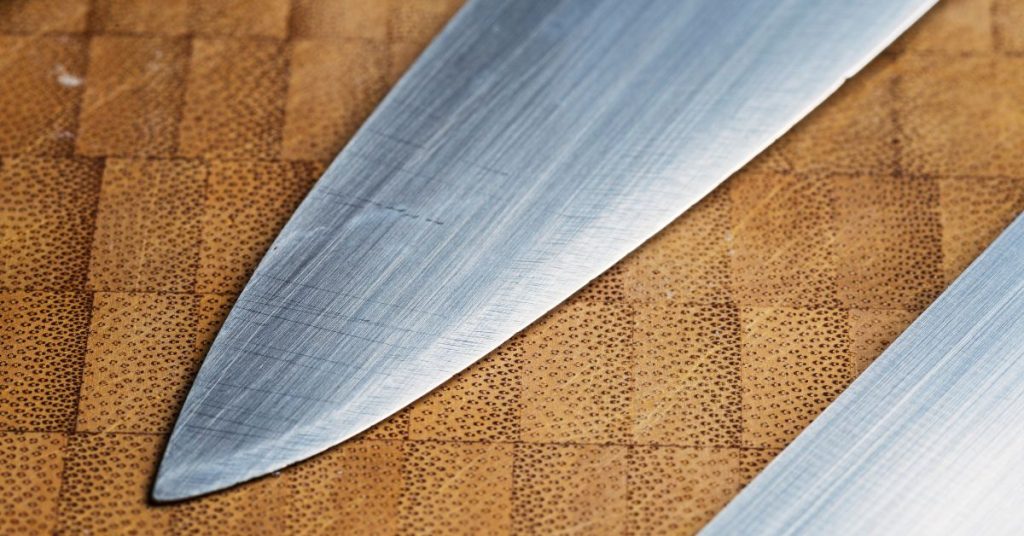 why should knives be kept sharp